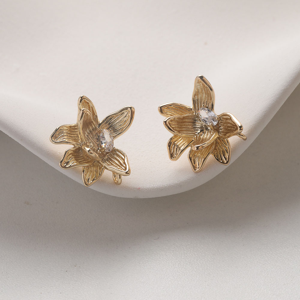 4PCS Dainty Flower Ear Studs E - Florist Supplies 评论和价格